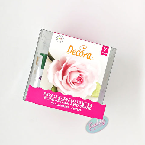 Tagliapasta rosa con sepalo kit per realizzare fiori in pasta di zucchero Decora